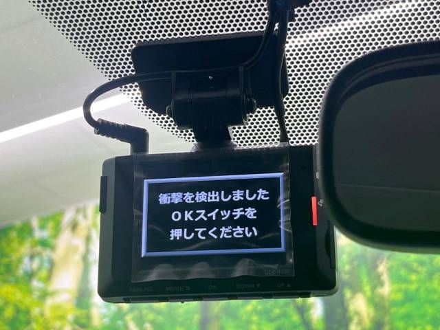 Toyota PRIUS 2014-07 27775-6