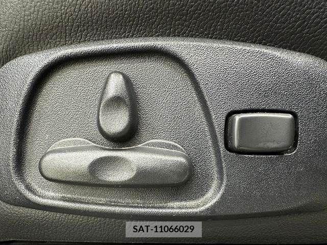 Mitsubishi PAJERO 2010-10 213273-14