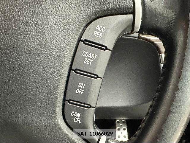 Mitsubishi PAJERO 2010-10 213273-4