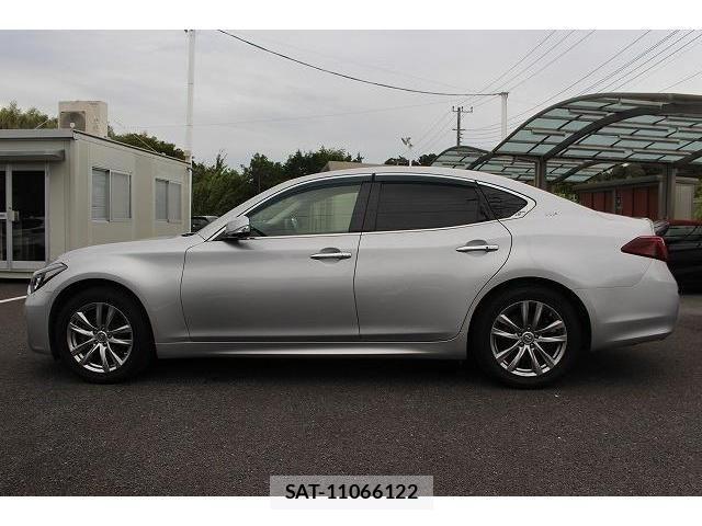 Nissan FUGA 2016-04 456058-8
