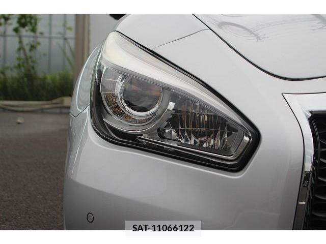 Nissan FUGA 2016-04 456058-9