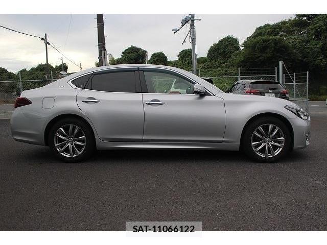 Nissan FUGA 2016-04 456058-6