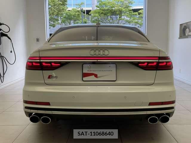 Audi S8 2022-02 317967-3