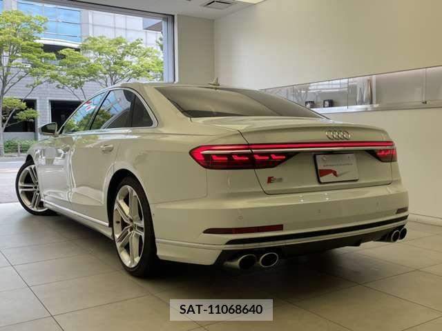 Audi S8 2022-02 317967-5