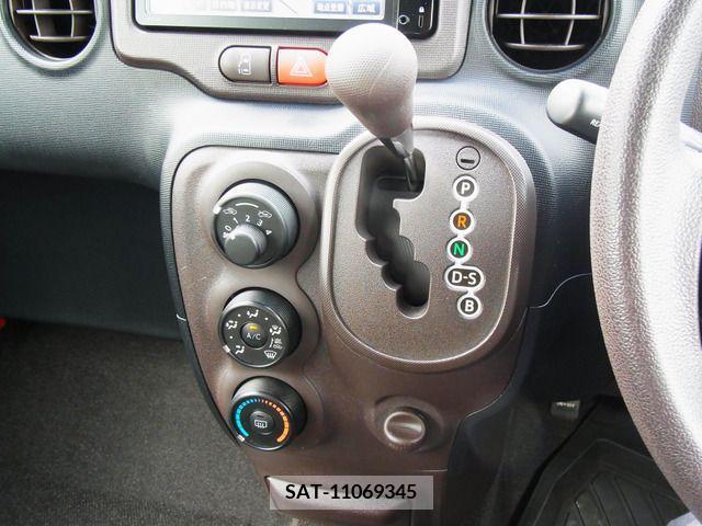 Toyota SPADE 2014-09 368738-18