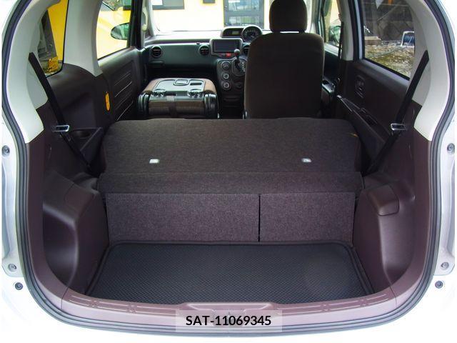 Toyota SPADE 2014-09 368738-23