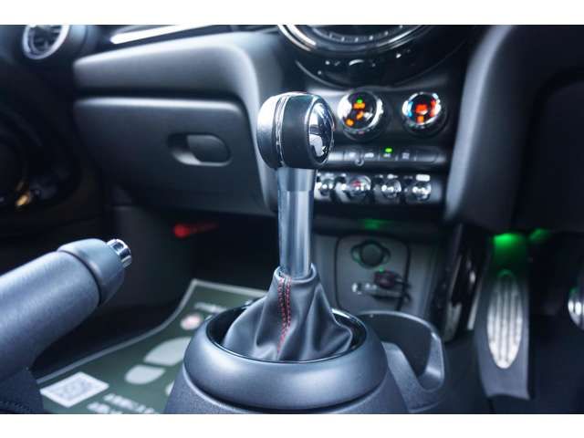 Bmw MINI 2018-04 14778-3