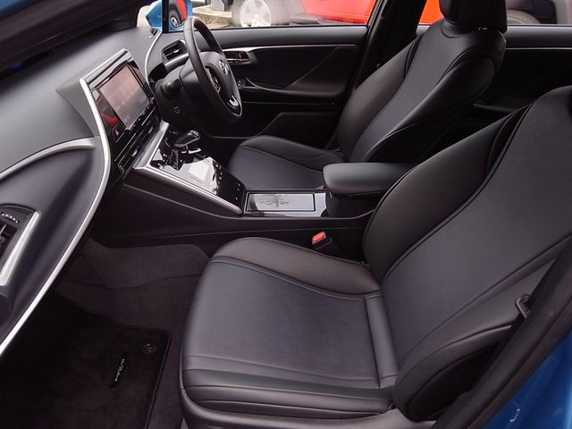 Toyota Mirai 2015-06 4805-21