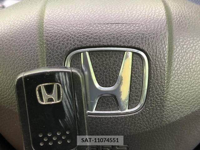 Honda e 2011-08 253438-6
