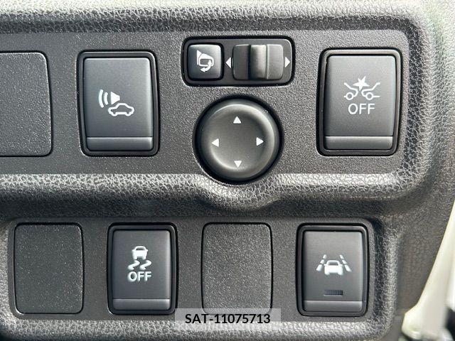 Nissan NOTE 2020-02 305506-11