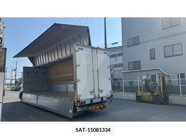 Nissan QUON 2019-06 366842-12