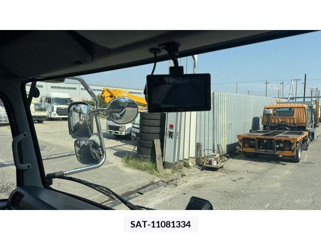 Nissan QUON 2019-06 366842-18