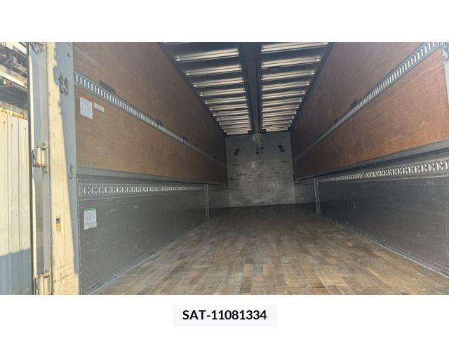 Nissan QUON 2019-06 366842-6