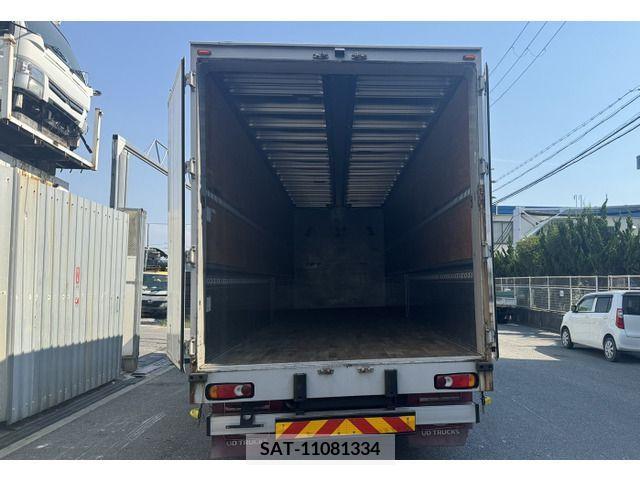 Nissan QUON 2019-06 366842-5