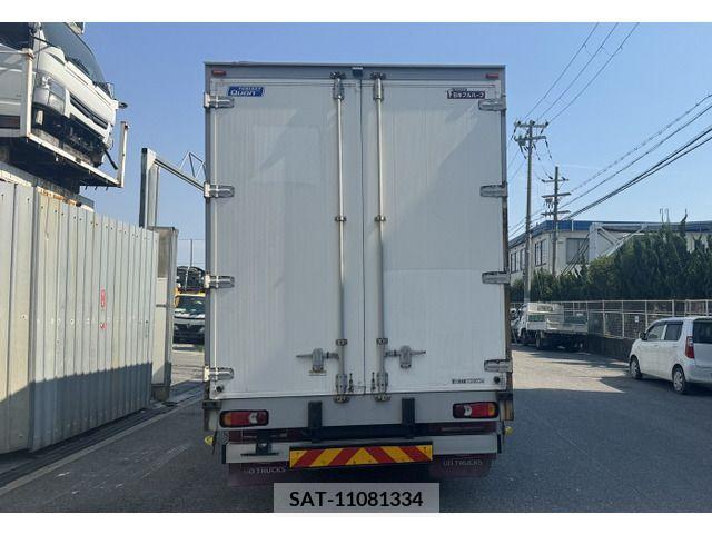 Nissan QUON 2019-06 366842-3