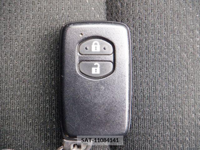 Toyota COROLLA AXIO 2020-06 219058-11