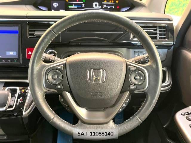 Honda e 2017-12 394343-12