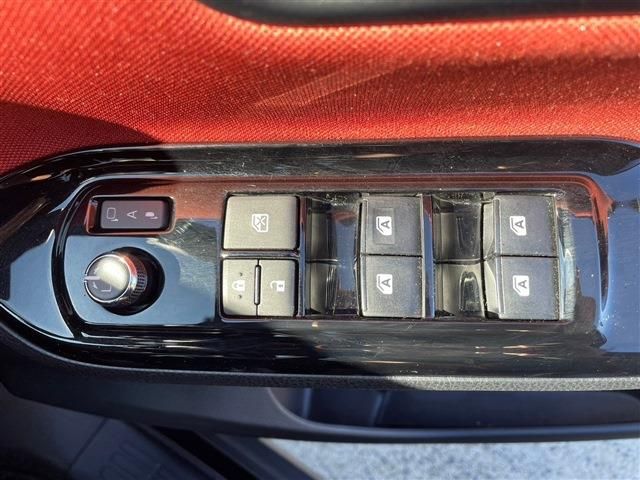 Toyota VOXY 2017-10 16956-25