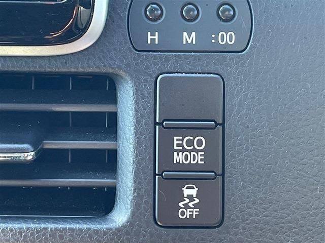 Toyota VOXY 2017-10 16956-21