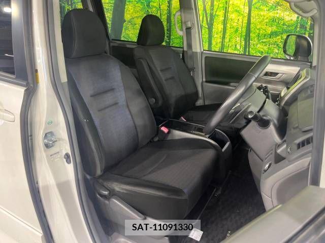 Toyota VOXY 2007-12 342352-8