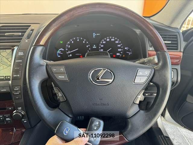Lexus LS 2007-09 391884-5