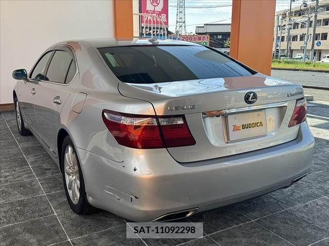 Lexus LS 2007-09 391884-12