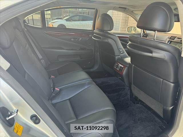 Lexus LS 2007-09 391884-18