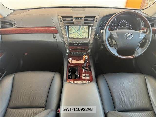 Lexus LS 2007-09 391884-1