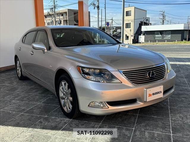 Lexus LS 2007-09 391884-7