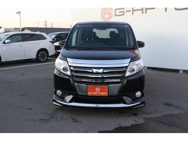 Toyota NOAH HYBRID 2014-10 186115-1