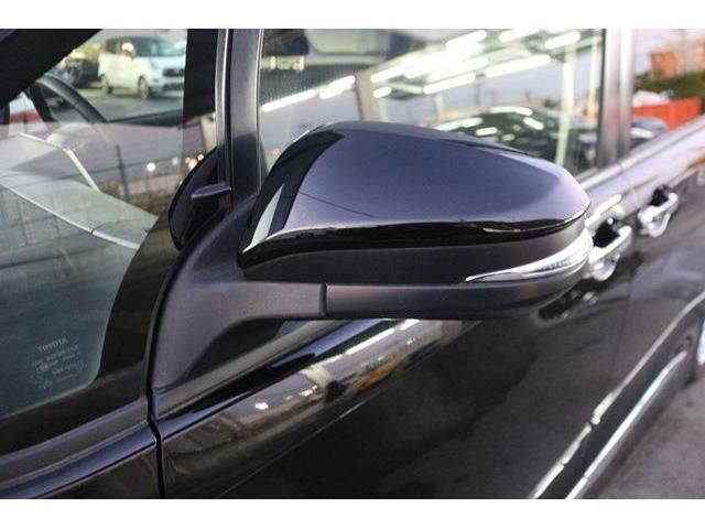 Toyota NOAH HYBRID 2014-10 186115-6