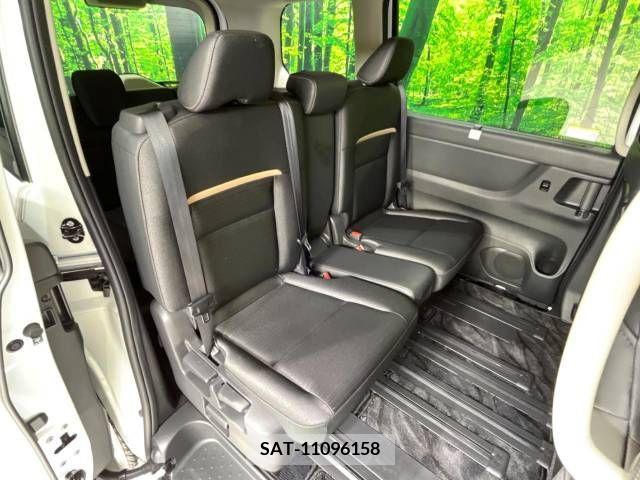 Nissan SERENA 2023-10 337512-9