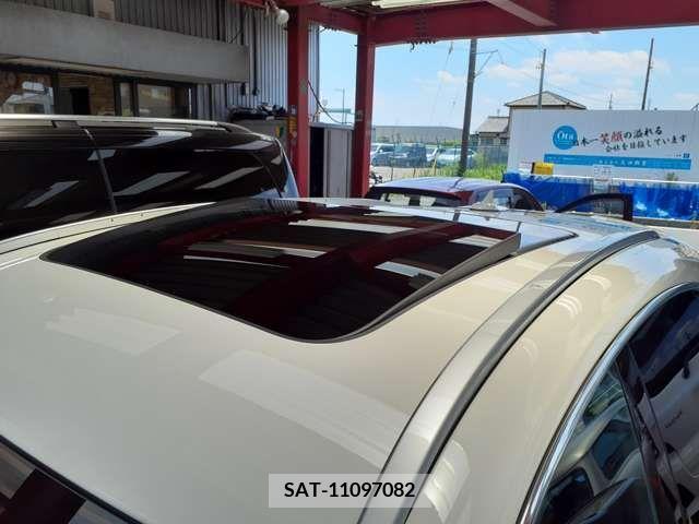 Maserati LEVANTE 2017-10 348080-2