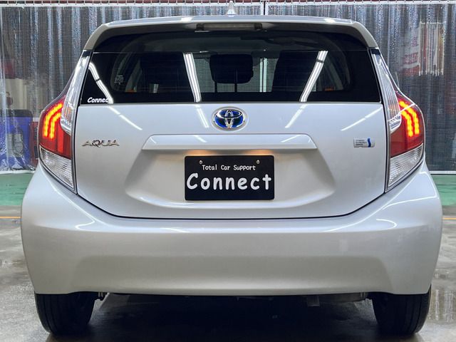Toyota AQUA 2016-10 192142-5