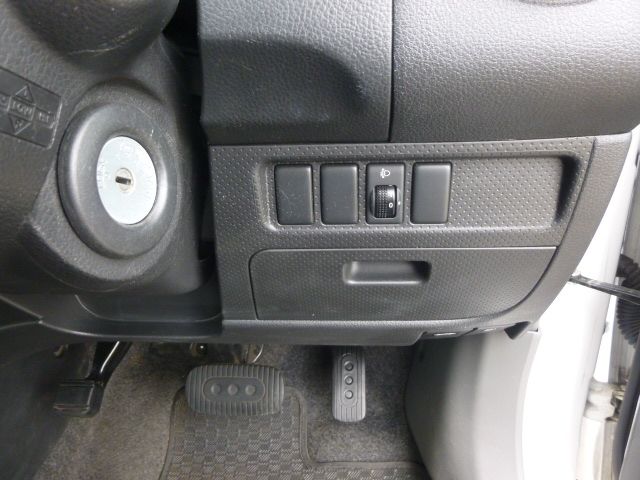 Nissan AD VAN 2018-07 23329-17