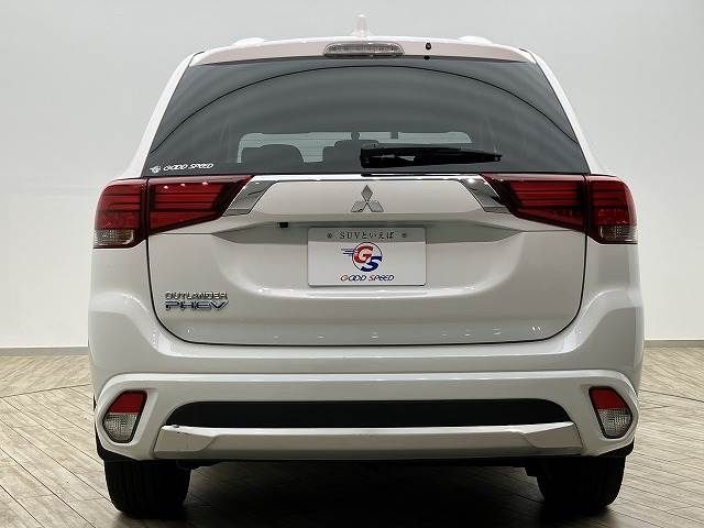 Mitsubishi OUTLANDER PHEV 2016-11 184538-17