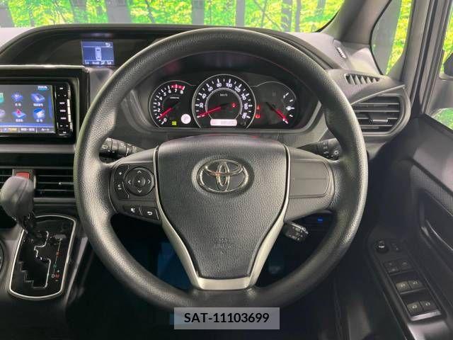 Toyota VOXY 2019-05 321646-12