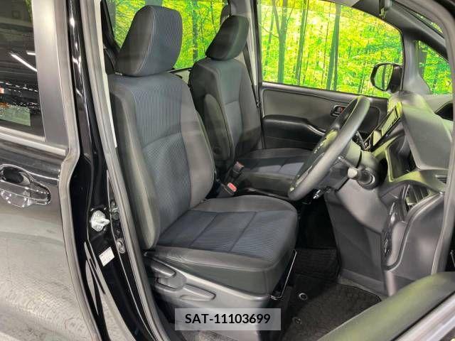 Toyota VOXY 2019-05 321646-8