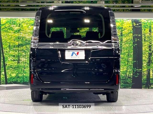 Toyota VOXY 2019-05 321646-16