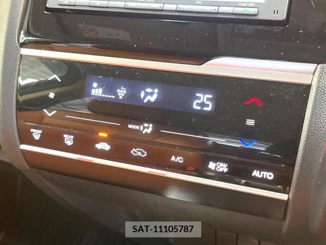 Honda FIT 2018-04 337773-7
