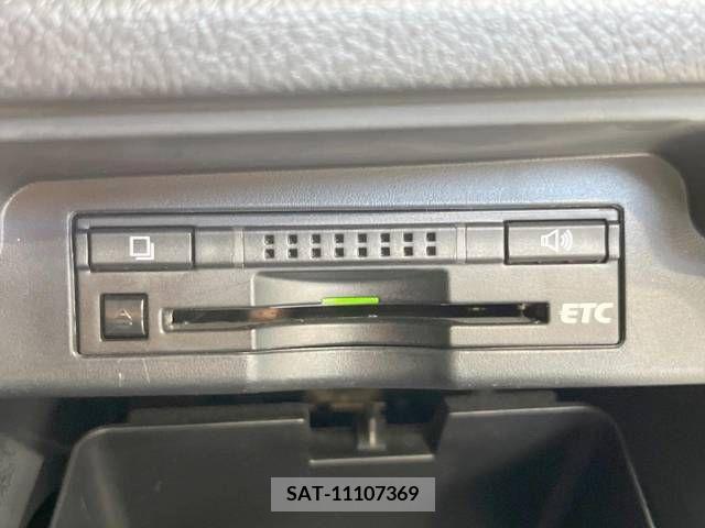Toyota VOXY 2013-08 321351-3