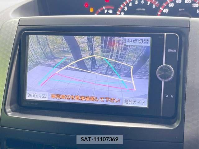 Toyota VOXY 2013-08 321351-2