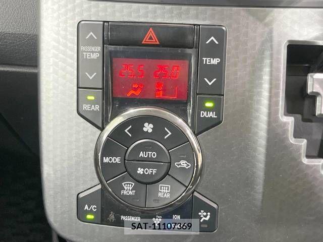 Toyota VOXY 2013-08 321351-5