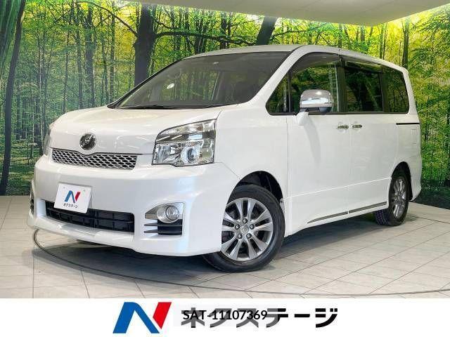 Toyota VOXY 2013-08 321351-0