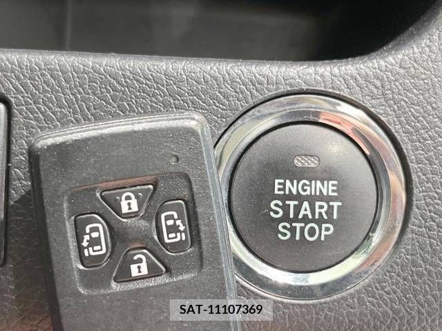 Toyota VOXY 2013-08 321351-4