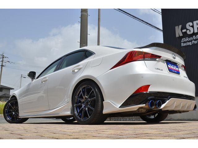 Lexus IS 2019-08 2022-20