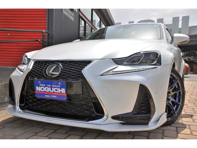 Lexus IS 2019-08 2022-0