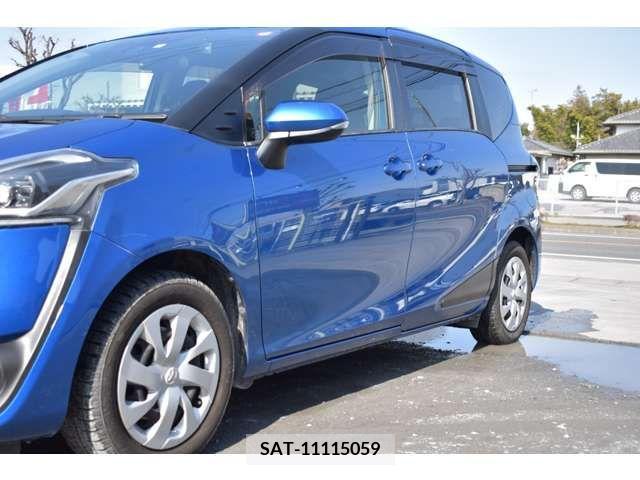 Toyota SIENTA 2015-11 372304-11