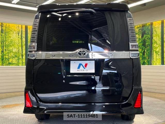 Toyota VOXY 2021-06 343453-16