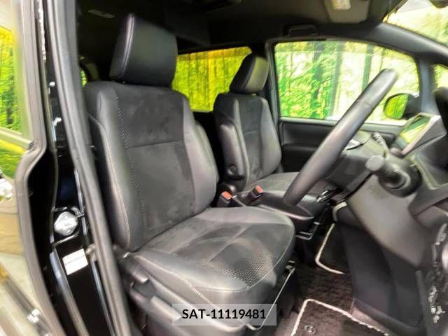 Toyota VOXY 2021-06 343453-8